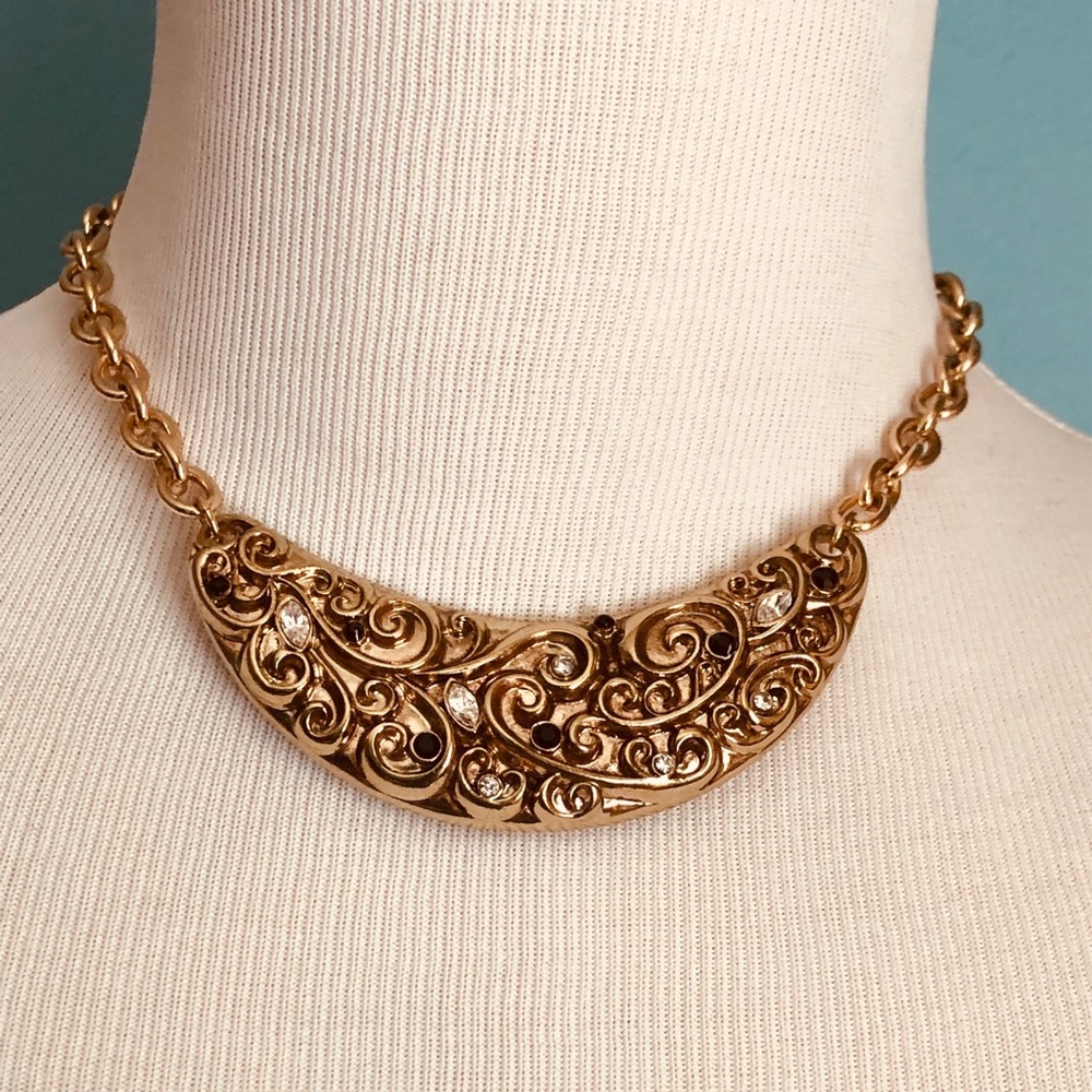 Bib Necklace                                 NWOT
